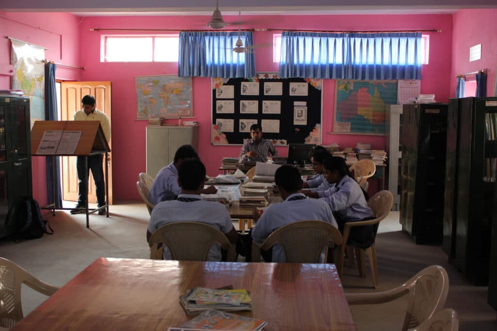 ThemeecoGroup-classroom-Shiv-public-school-2